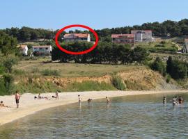 Family friendly seaside apartments Vlasici, Pag - 4319, hotel i Vlašići