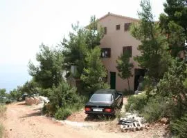 Apartments by the sea Sveta Nedilja, Hvar - 4609