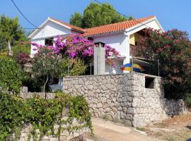 Apartments by the sea Basina - Hvar - 5700, Hotel in Vrboska