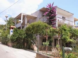 Rooms with a parking space Stari Grad, Hvar - 5696, hotel en Stari Grad