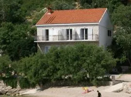 Studio Trstenik 4566b