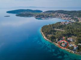 Apartments by the sea Lumbarda, Korcula - 4446, hotel v destinaci Lumbarda