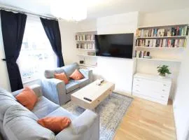 Alma House by 360Stays - Private Garden, Free Parking, Close to Oxford City Centre with Parking