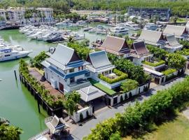 Royal Marina Phuket Premium 5-Bedroom Villa 22m Private Yacht Berth、プーケットタウンのバケーションレンタル