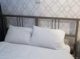 Lovely 1 bedroom flat 5 minutes walk from station