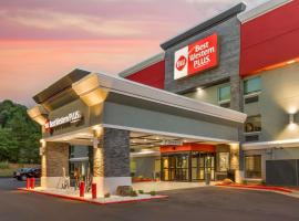 Best Western Plus Cleveland Inn & Suites, hotell i Cleveland