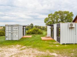 Arche Siedlisko Typin 140, hôtel à Tomaszów Lubelski