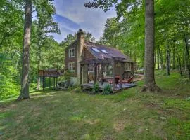 Secluded Leesburg Retreat with Private Hot Tub!
