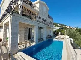 Villa Mare Apartments