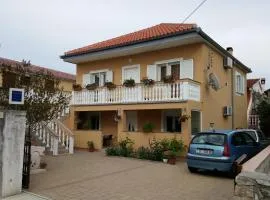 Apartments by the sea Nin, Zadar - 6125
