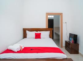 RedDoorz Syariah @ Jalan Tingang Palangkaraya, hotel near Palangkaraya Airport - PKY, Palangkaraya