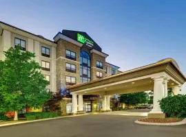 Holiday Inn Express Nashville-Opryland, an IHG Hotel