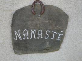 Namasté – hotel z parkingiem w mieście Saint-Martin-de-Valamas