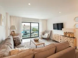 12 Woolacombe East - Luxury Apartment at Byron Woolacombe, only 4 minute walk to Woolacombe Beach!