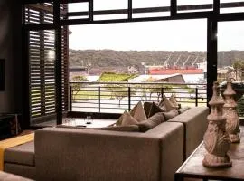 Luxury Condo-loft Point Waterfront - Two bedroom plus Loft