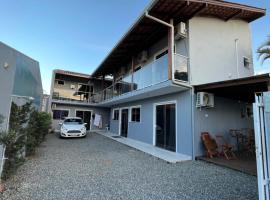 Hospedagem Penha - Beto carreiro e Praias, habitación en casa particular en Penha