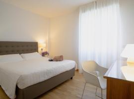 Mistral2 Hotel, hotell i Oristano