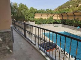 Ghazal Chalet and villa, hotelli Jerashissa