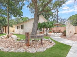 Three Sisters - Casita 1, ξενοδοχείο σε Wimberley