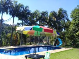 CHACARA VALE DOS SONHOS LUGAR ENCANTADOR, готель з басейнами у місті Бон-Жезус-дус-Пердойнс