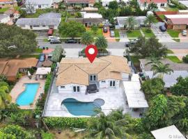 Miami House with Hot Pool-spa & Pool table L48, vakantiehuis in Hialeah