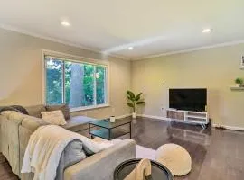 Pet-Friendly Michigan Home 5 Mi to State Park!