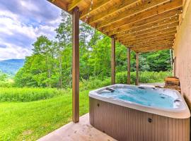 Slaty Fork Escape with Mountain View and Hot Tub!, cottage in Slaty Fork