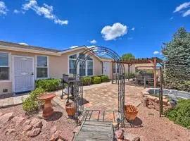 Charming Payson Home with Arizona Room and Grill!