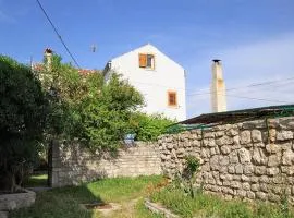 Holiday apartments Osor, Losinj - 8004