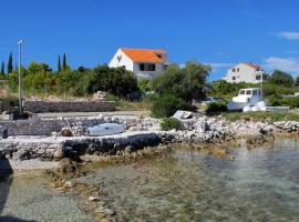 Apartments by the sea Kneza, Korcula - 9185, hôtel à Račišće