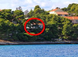 Apartments and rooms by the sea Lumbarda, Korcula - 9272, hotel v destinaci Lumbarda