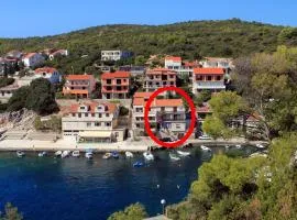 Apartments by the sea Zavalatica, Korcula - 9285
