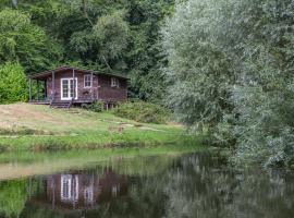 Lakeside Cabin, rumah liburan di Dunkeswell
