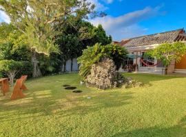 Océanos - Sunset, BBQ, Beach & Kayak - オケアノス, гостьовий будинок у місті Острів Ісіґакі