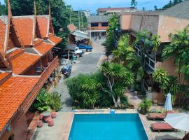 Grand Thai House Resort, hotel en Lamai