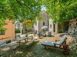 Stunning Home In Longoio With Kitchen