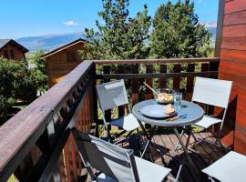 Chalet Individuel Les Sorbiers - 80m2 - Jardin - Barbecue - Wifi - Netflix - Ski & Randonnée - Pyrénées Catalanes Françaises -, hotel near Liaison, Eyne