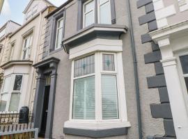 16 Seafield Terrace, hotel in South Shields