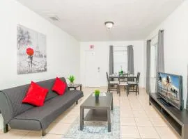 Hollywood private apartments