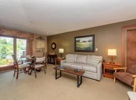 A119 Studio Lake View