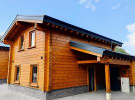 Chalet Momage dichtbij Skiliften, Skiverhuur en Bikepark!, Hotel in Winterberg