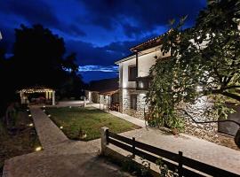 Viesnīca Villa Prespa pilsētā Dolno Dupeni, netālu no apskates objekta ezers Megali Prespa Lake