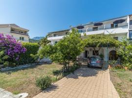Apartments by the sea Drvenik Donja vala, Makarska - 9654，位于德尔韦尼克的酒店