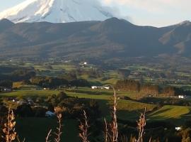 House on the Hill, Hotel in New Plymouth