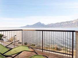 Cozy Apartment In Castelletto Di Brenz,, hotel v destinaci Pai