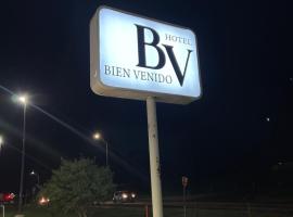 Hotel Bien Venido, hotel in Pearsall