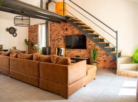 Loft Évasion - Garage & Spa proche du centre historique, hotel v Avignonu