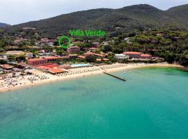 Villa Verde, hotel keluarga di Procchio