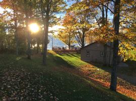 Sunset Pointe Resort LLC, resort em Curtis