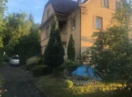 Apartmán ve vile se zahradou